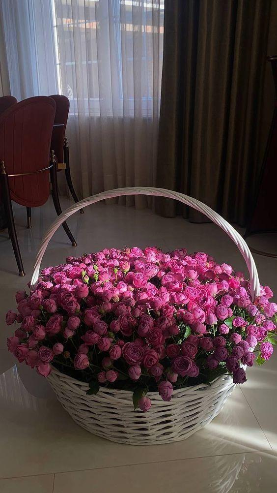 Kryptoni Valexa workshop space where corporate flower arrangements are designed and prepared for business delivery